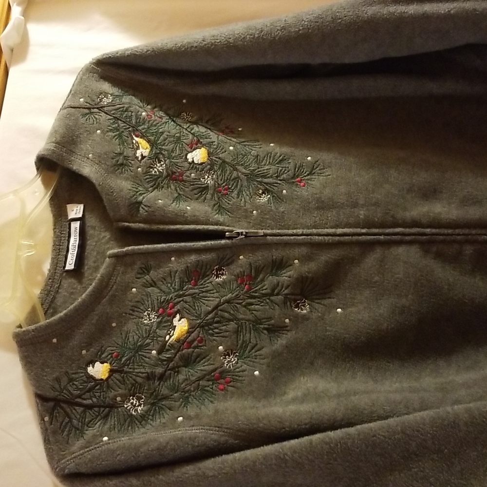 Sweater ,Croft&Barrow,size small gray